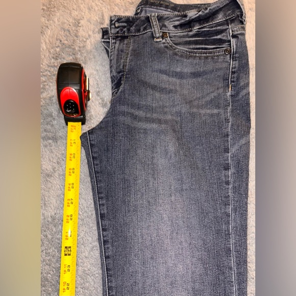 Soho Curvy Bootcut Jeans by NY&Co - Picture 3 of 8